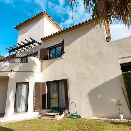 Villa Lux فينيسترات المظهر الخارجي الصورة