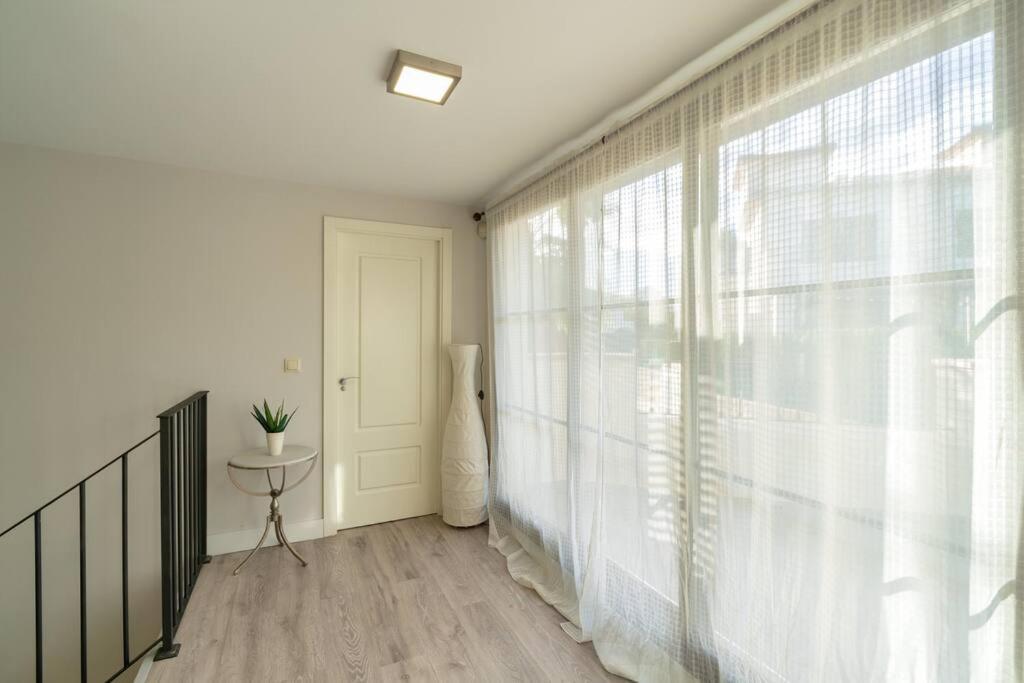 Villa Lux فينيسترات المظهر الخارجي الصورة
