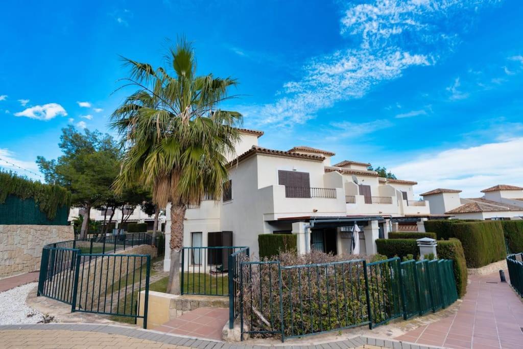 Villa Lux فينيسترات المظهر الخارجي الصورة